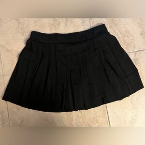 Elegant Black Pleated Skirt